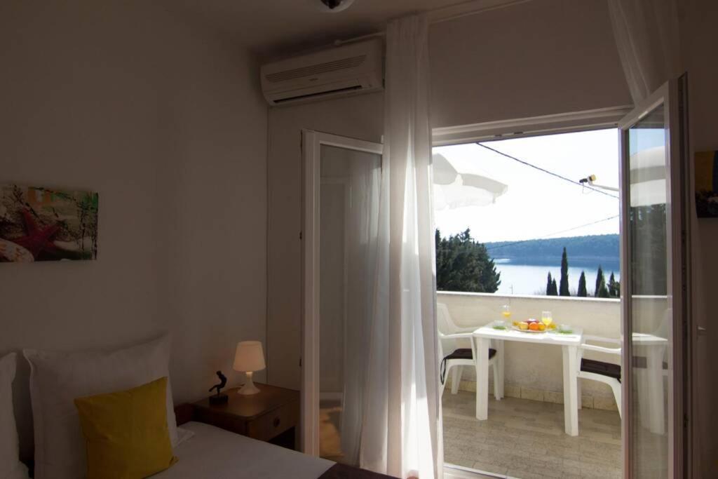 Sea View Room With Kitchen, Balcony&Air Condition Barbat na Rabu Εξωτερικό φωτογραφία